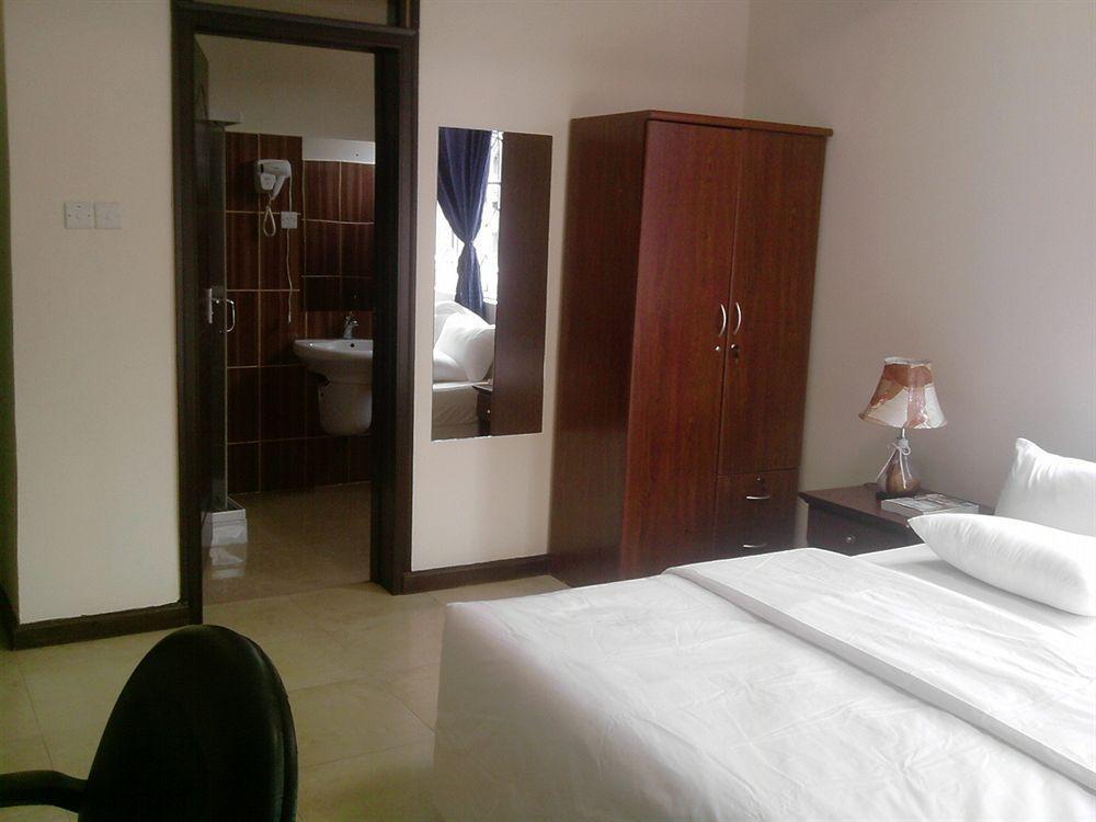 Tribeca Hotel Ghana Acra Exterior foto