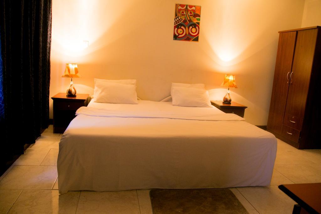 Tribeca Hotel Ghana Acra Exterior foto